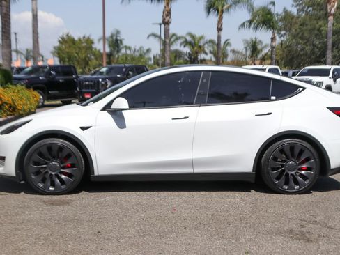 Used 2024 Tesla Model Y Performance AWD/4WD image 5