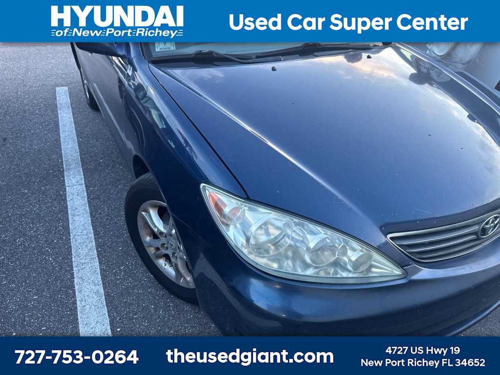 Used 2005 Toyota Camry LE FWD image 3