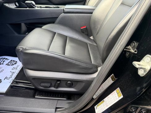 Used 2023 Nissan Rogue SV w/ SV Premium B Package AWD/4WD image 12