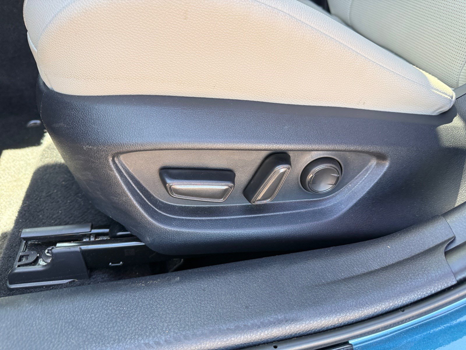 Certified 2025 Toyota Camry XLE AWD/4WD image 14