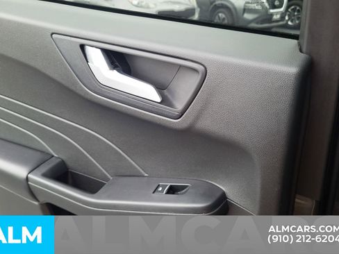 Used 2023 Ford Escape ST-Line image 24