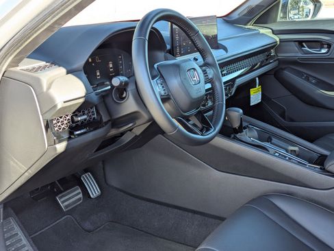 Certified 2025 Honda Accord Sport image 13