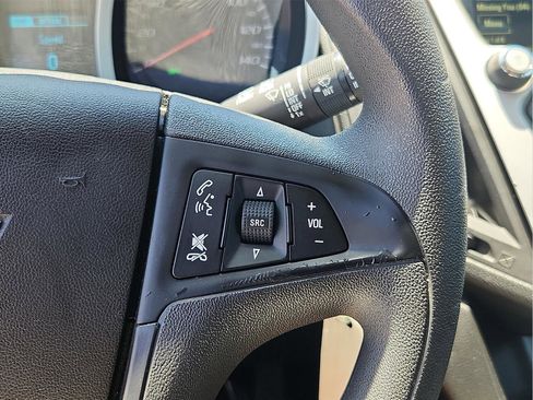 Used 2017 Chevrolet Equinox LS FWD image 16
