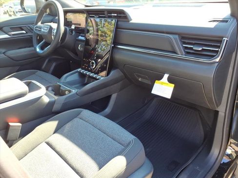 New 2026 GMC Terrain Elevation w/ LPO, Floor Liner Package image 9