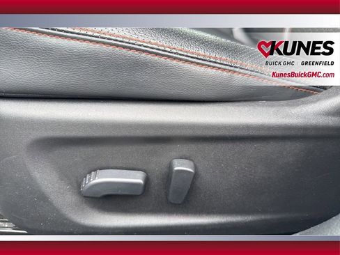 Used 2025 Nissan Altima 2.5 SR image 17