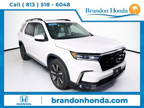 Used 2023 Honda Pilot Elite image 1