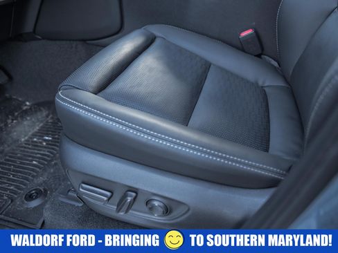 Used 2025 Toyota Land Cruiser image 42