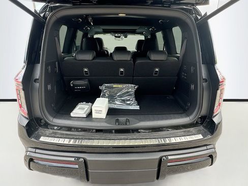 New 2025 Nissan Armada PRO-4X w/ Pro-4X Premium Package image 28