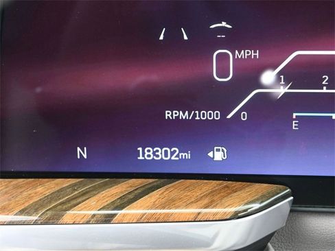 Certified 2025 Cadillac Escalade Premium Luxury Platinum w/ LPO, Floor Liner Package image 39