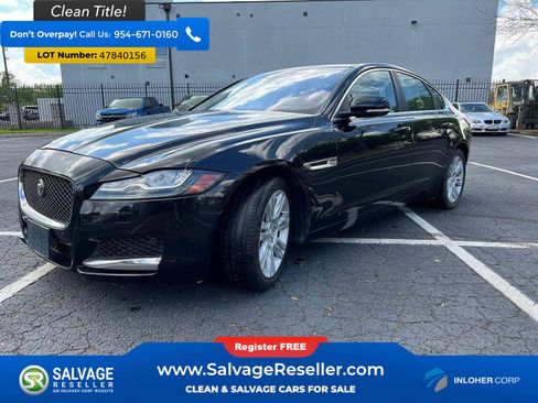 Used 2016 Jaguar XF Premium image 3