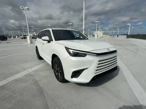 Certified 2024 Lexus TX 350 FWD w/ Technology Package image 2