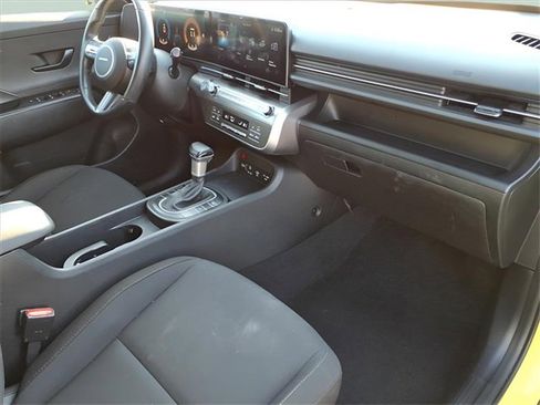 Used 2024 Hyundai Kona SEL image 21