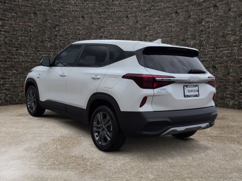 Used 2022 Kia Seltos LX AWD/4WD image 4