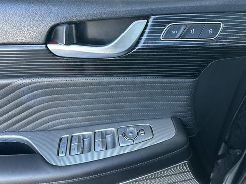 Used 2023 Hyundai Palisade Calligraphy image 11