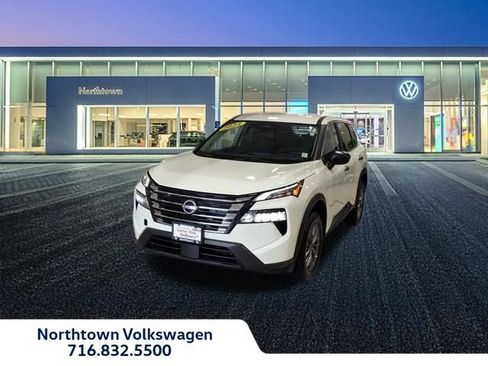Used 2024 Nissan Rogue S AWD/4WD image 1