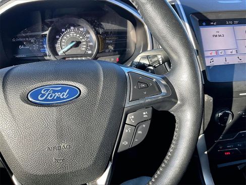 Used 2019 Ford Edge SEL w/ Equipment Group 201A image 17