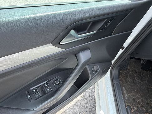 Used 2021 Volkswagen Jetta S FWD image 15