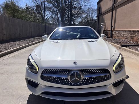 Used 2018 Mercedes-Benz SL 550 w/ Driver Assistance Package image 5