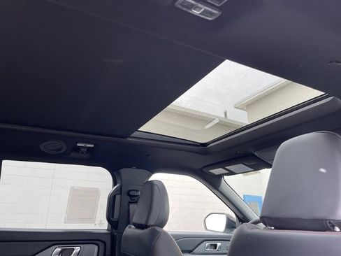 New 2026 Ford Explorer ST-Line w/ ST-Line Street Pack AWD/4WD image 37