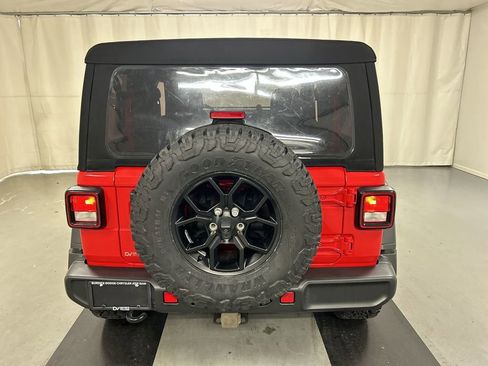 Certified 2024 Jeep Wrangler Willys image 20