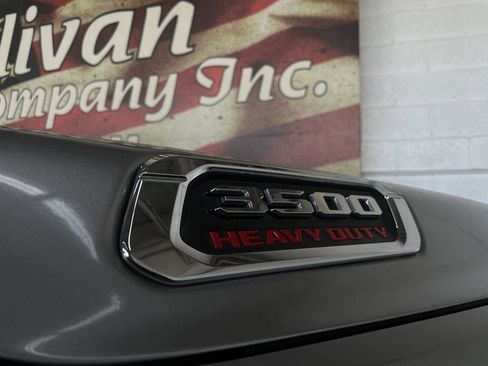 Used 2019 RAM 3500 Tradesman image 11