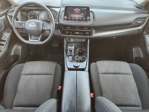 Used 2025 Nissan Rogue SV AWD/4WD image 23