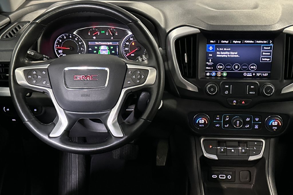 Used 2024 GMC Terrain SLT AWD/4WD image 16