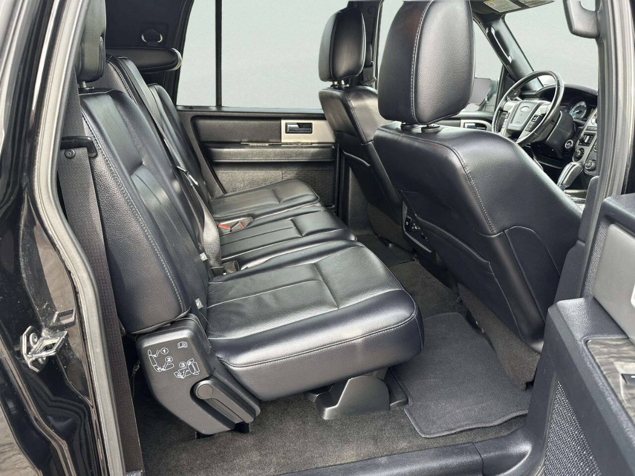 Used 2017 Ford Expedition Max Limited AWD/4WD image 16