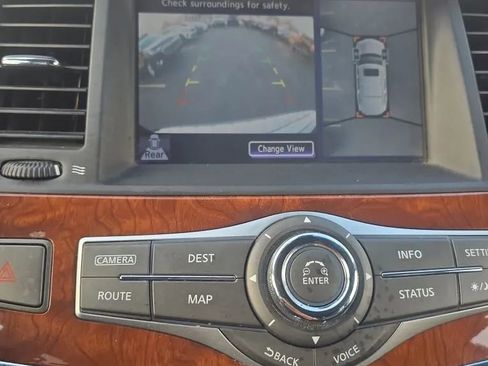 Used 2015 INFINITI QX80 4WD w/ Deluxe Technology Package image 13