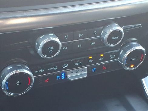 Certified 2023 Ford F150 Lariat w/ Equipment Group 502A High image 28