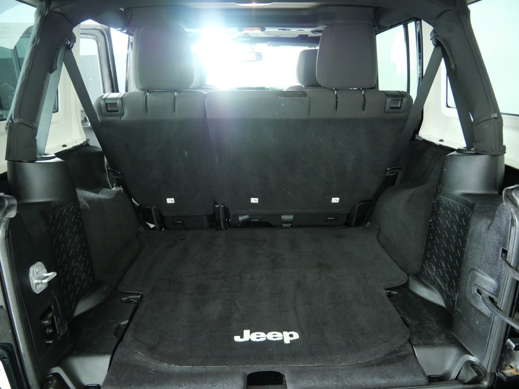 Used 2014 Jeep Wrangler Unlimited Sport w/ Quick Order Package 24S AWD/4WD image 17