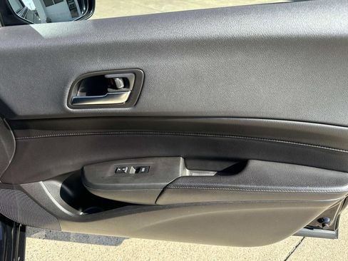 Used 2019 Acura ILX image 3