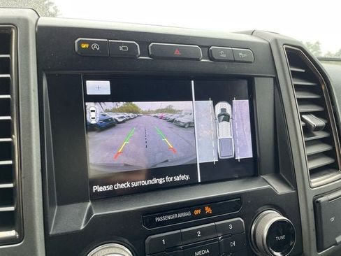 Used 2020 Ford F150 Raptor w/ Equipment Group 802A Luxury image 20