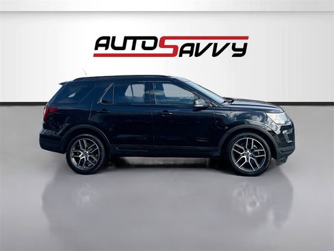 Used 2018 Ford Explorer Sport w/ Equipment Group 401A image 8