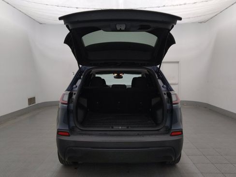Used 2021 Jeep Cherokee Latitude w/ Mopar Interior Package FWD image 29