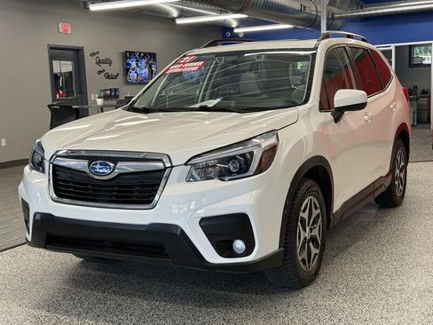 Used 2021 Subaru Forester Premium w/ Popular Package #1 AWD/4WD image 3