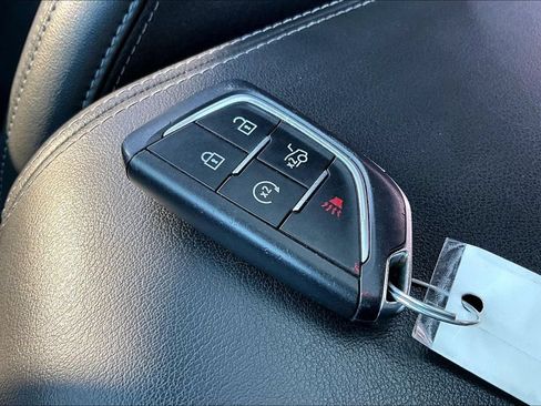 Used 2023 Cadillac CT4 Luxury w/ Sun And Sound Package RWD image 10