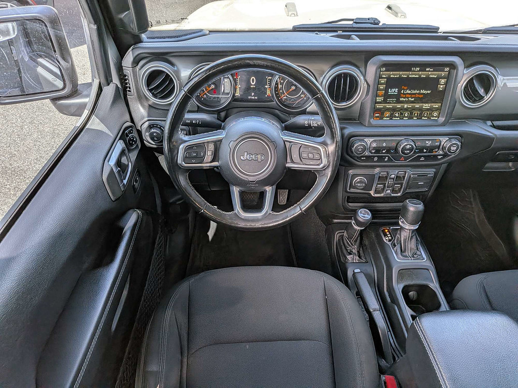 Used 2022 Jeep Gladiator Overland w/ LED Lighting Group AWD/4WD image 43