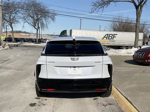 New 2026 Cadillac Lyriq Sport image 7