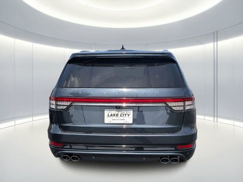 Used 2022 Lincoln Aviator Grand Touring w/ Equipment Group 301A AWD/4WD image 5