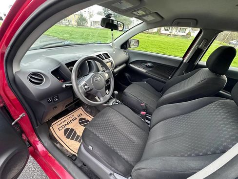 Used 2014 Scion xD image 9