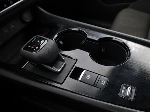 Certified 2026 Nissan Rogue SV image 20