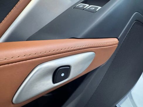 Used 2016 Chevrolet Corvette Z06 w/ 3LZ Preferred Equipment Group image 18