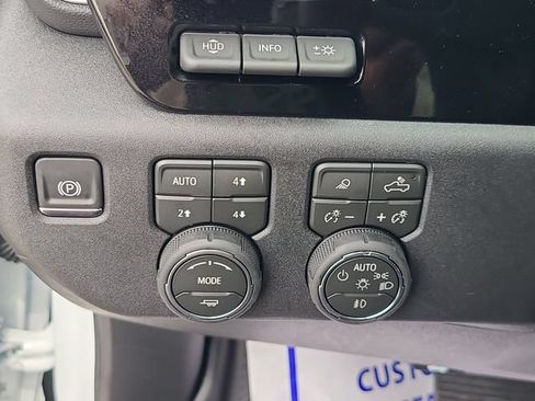 New 2026 Chevrolet Silverado 2500 LTZ w/ LTZ Convenience Package AWD/4WD image 23