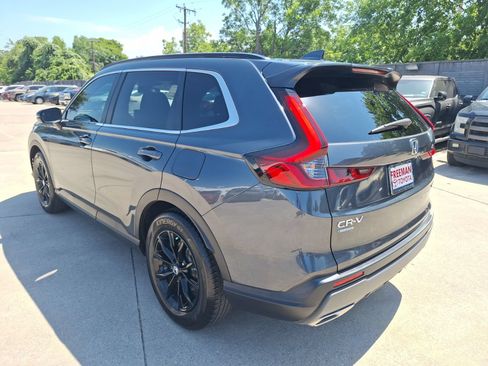 Used 2025 Honda CR-V Sport image 4