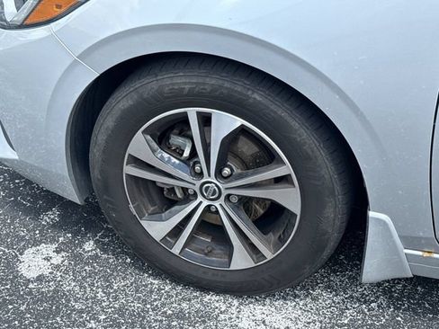 Used 2022 Nissan Sentra SV w/ All-Weather Package FWD image 5