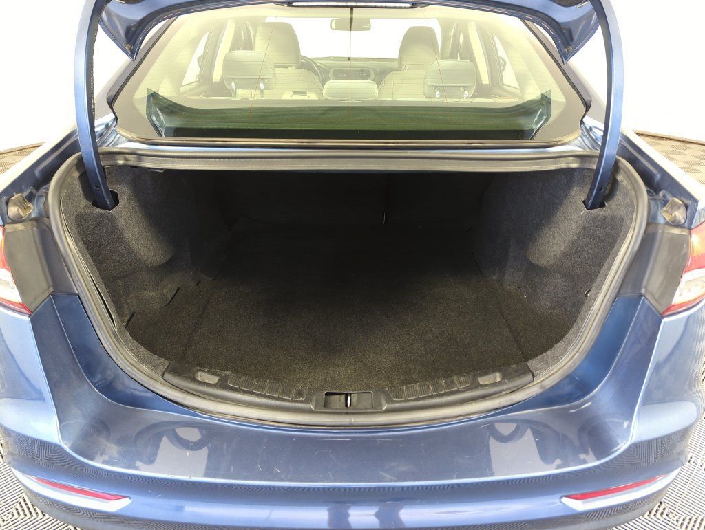Used 2019 Ford Fusion S FWD image 27