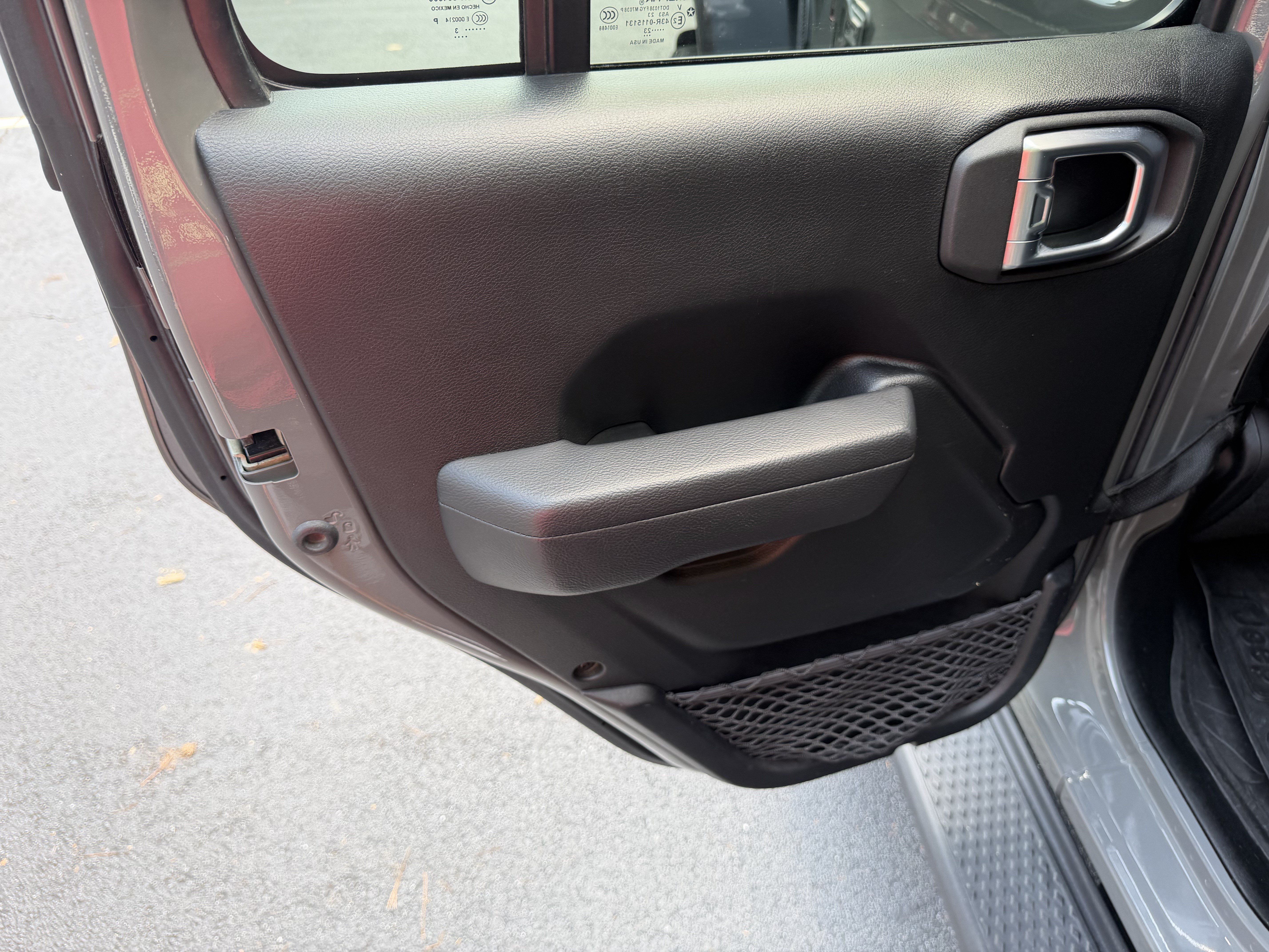 Used 2023 Jeep Gladiator Rubicon w/ LED Lighting Group AWD/4WD image 21
