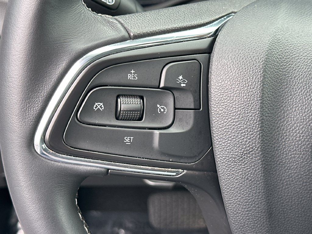 Used 2023 Buick Encore GX Preferred w/ Cold Weather Comfort Package FWD image 19