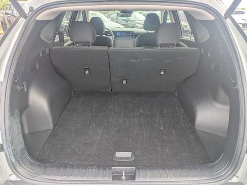 Used 2025 Hyundai Tucson SEL FWD image 12